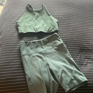 Two piece workout set by fundamental coast size medium